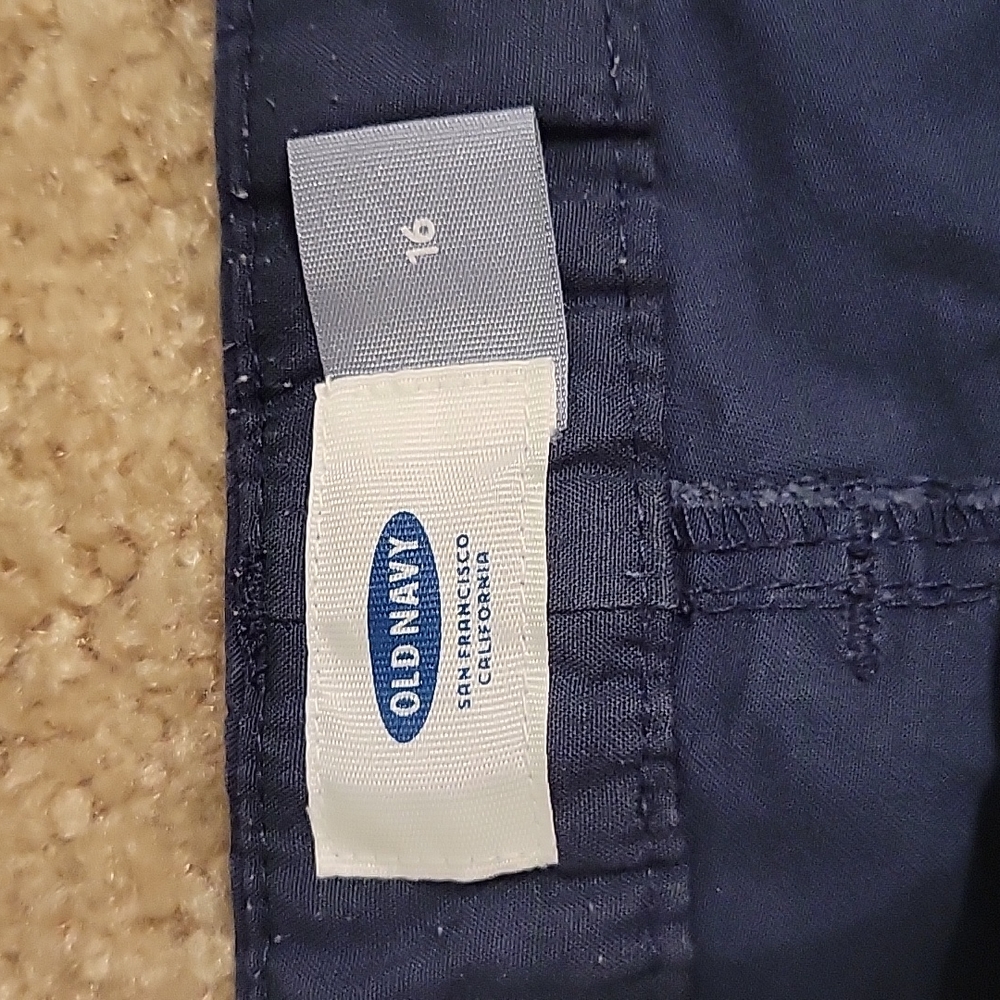 Navy Old Navy 5 in Shorts 16 - Picture 3 of 4